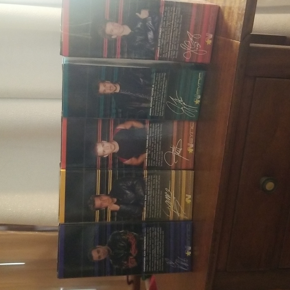 Mint condition Best Buy Exclusive Nsync Bobble Heads - Picture 2 of 7